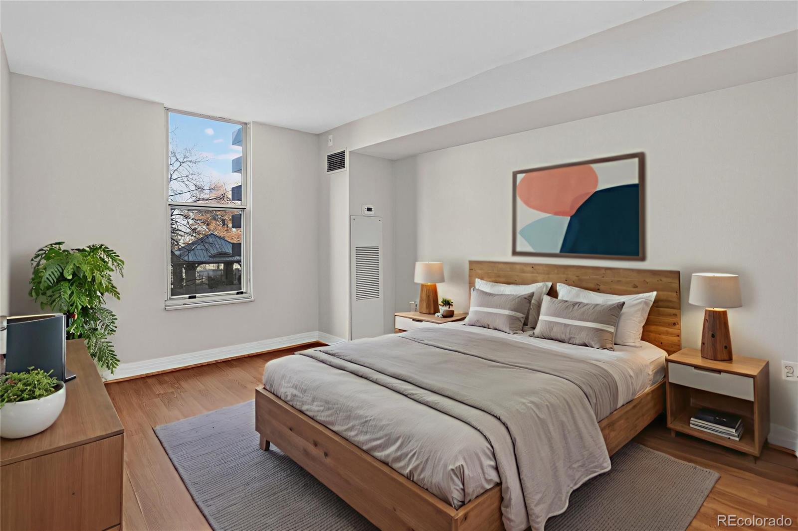 601 W 11th Avenue Unit: 121