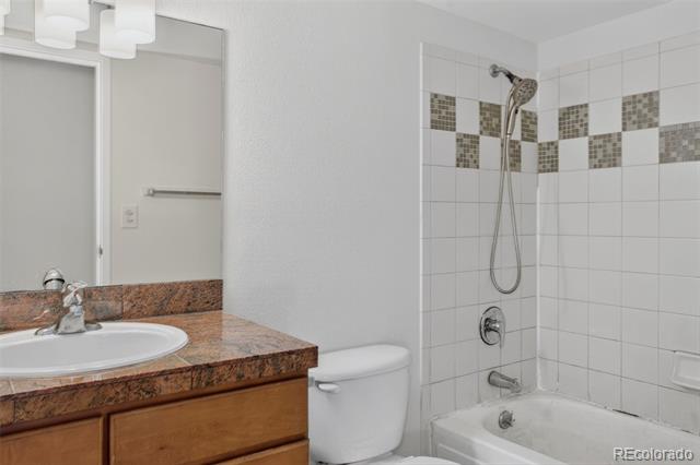 601 W 11th Avenue Unit: 121