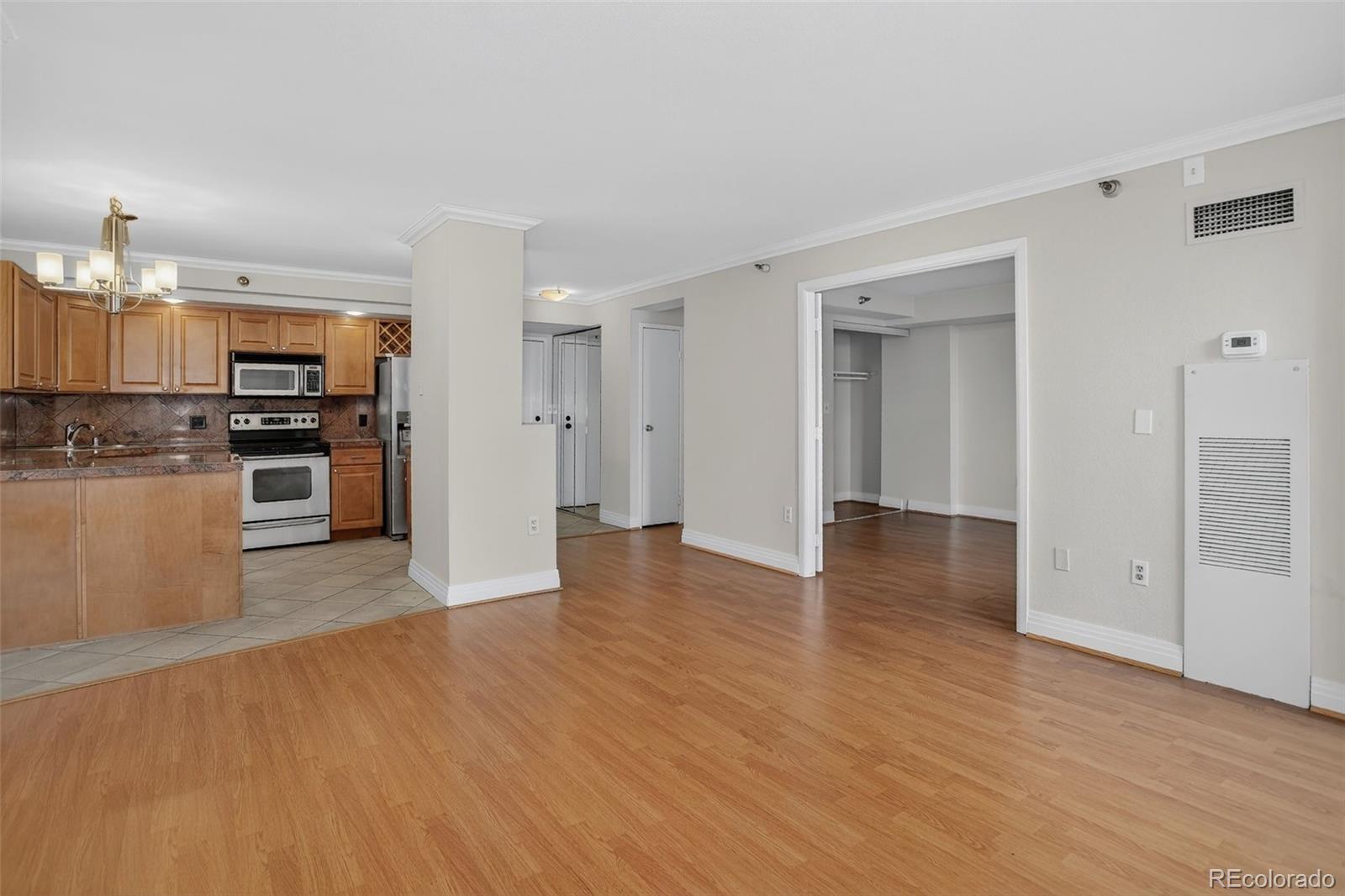 601 W 11th Avenue Unit: 121