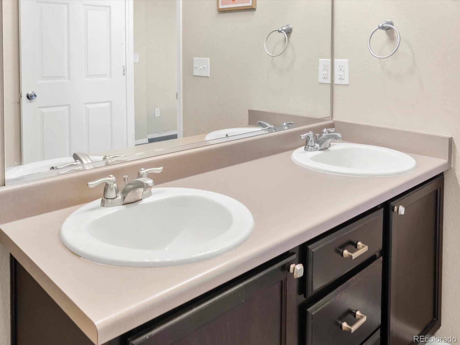 516 Columbine Avenue