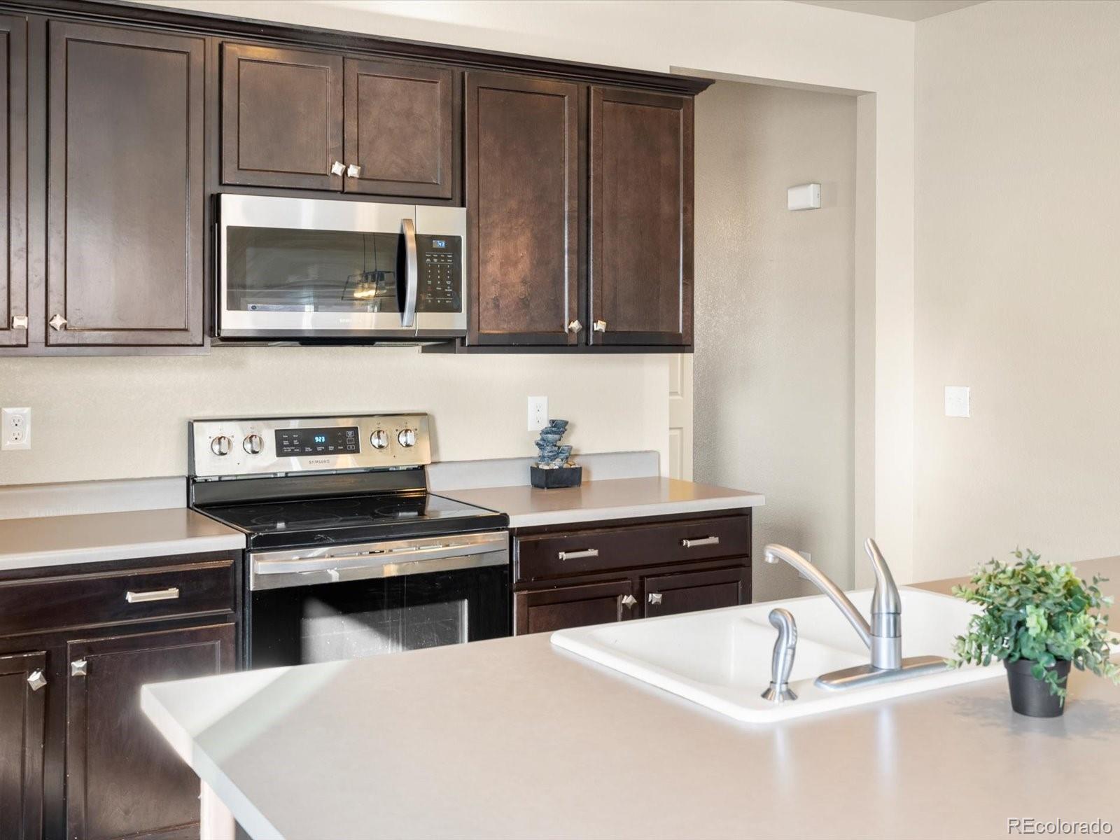 516 Columbine Avenue