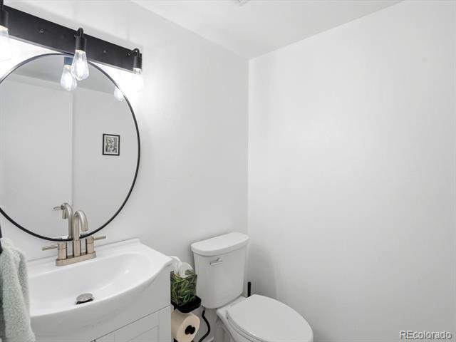 5910 W 108th Place