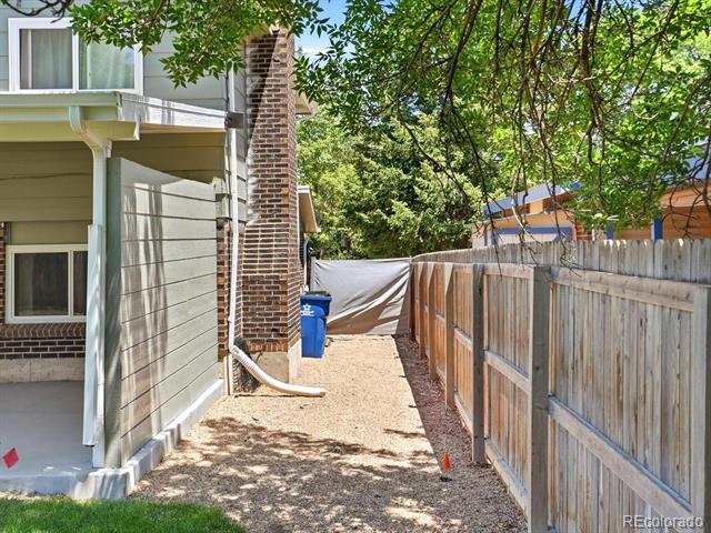 5910 W 108th Place