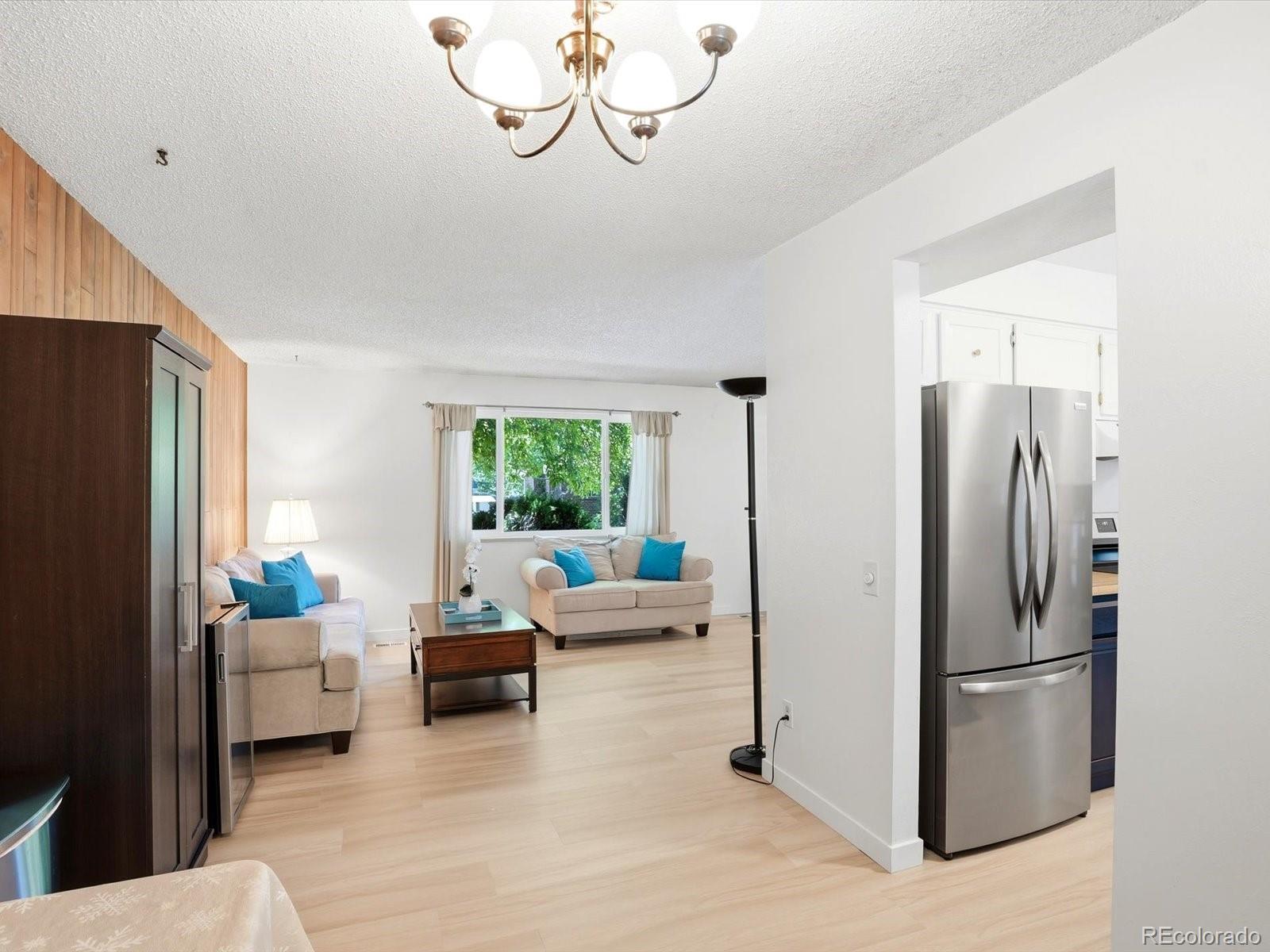 5910 W 108th Place