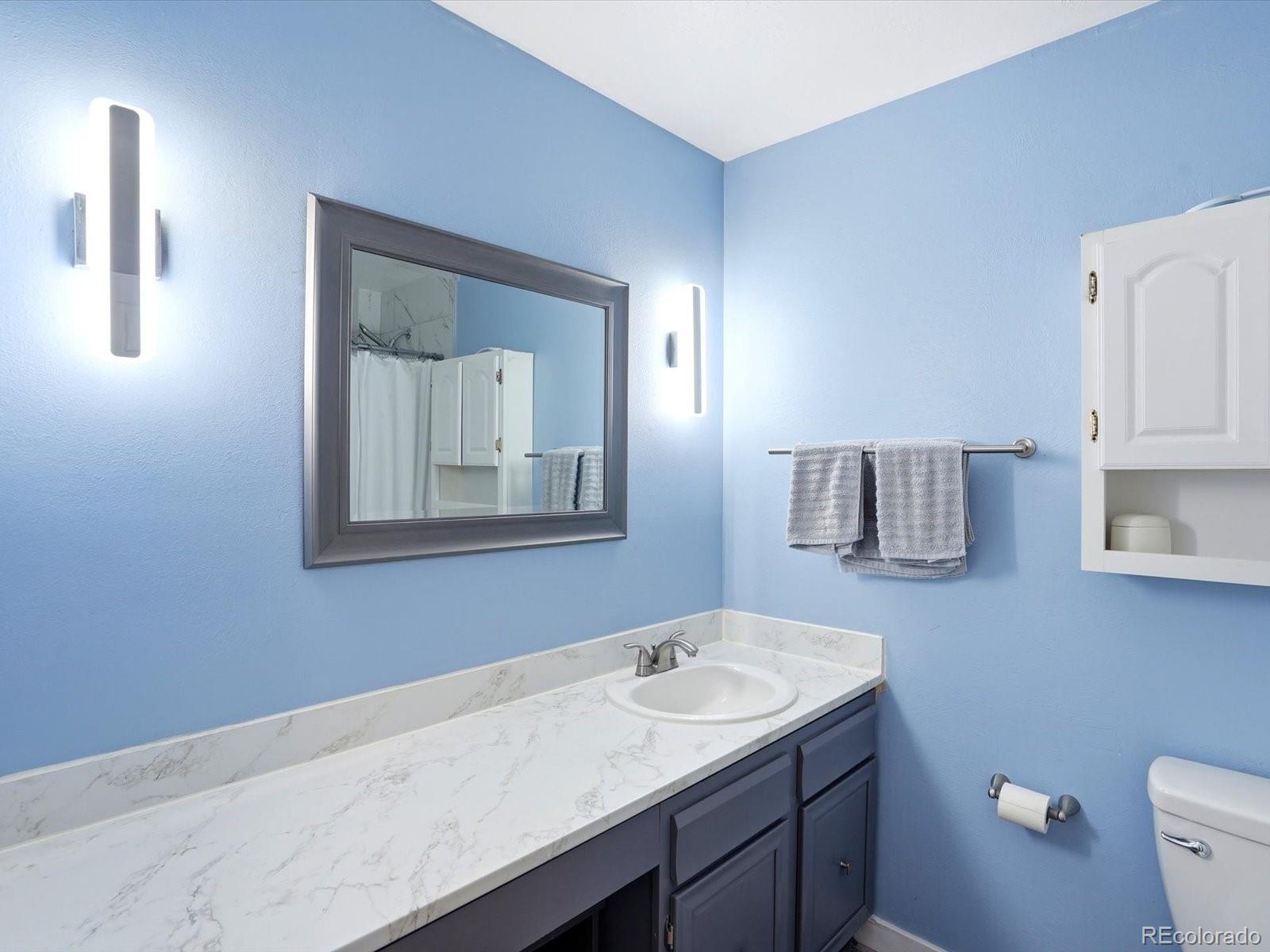 5910 W 108th Place