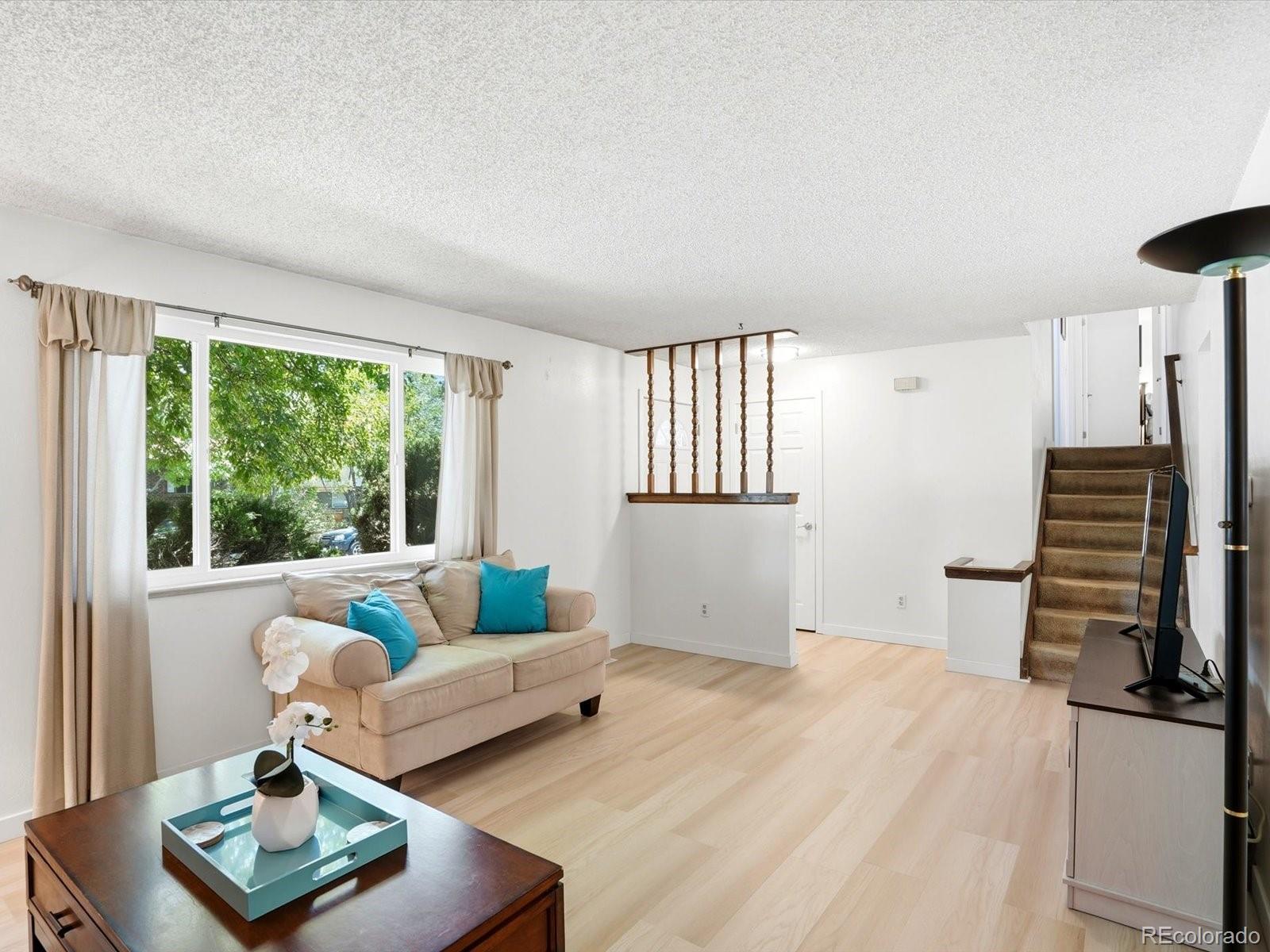 5910 W 108th Place