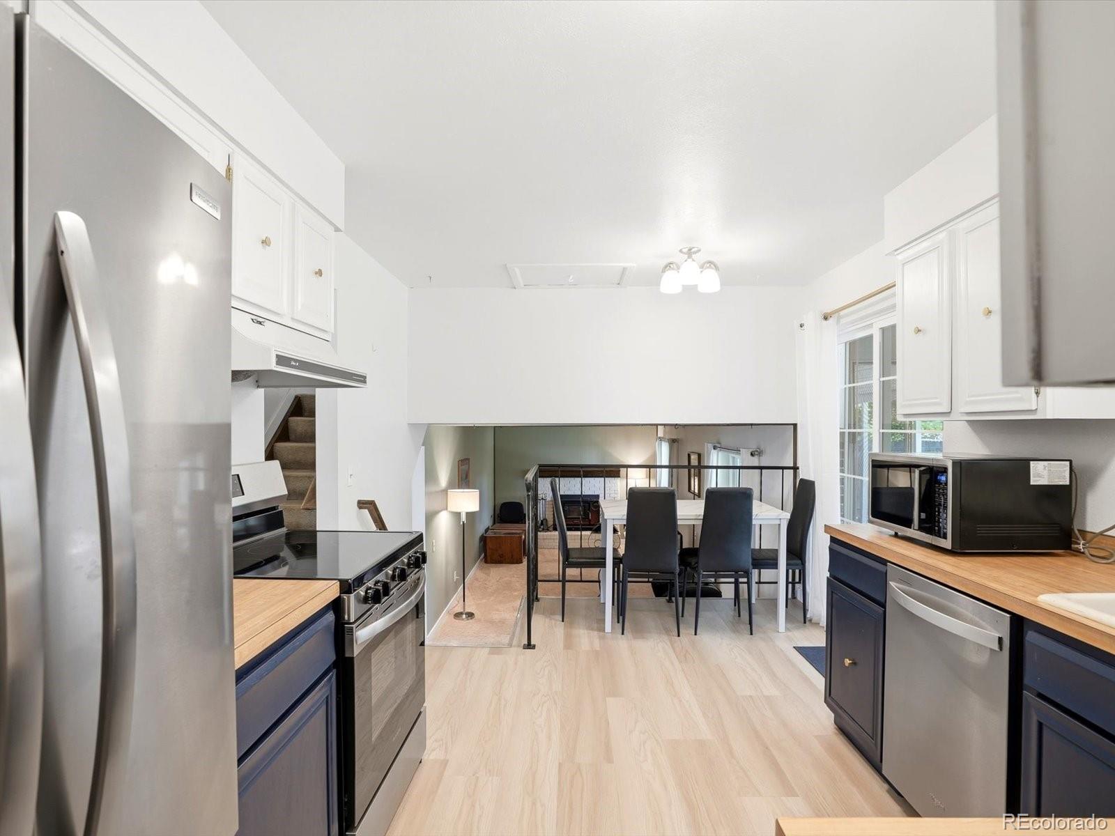 5910 W 108th Place