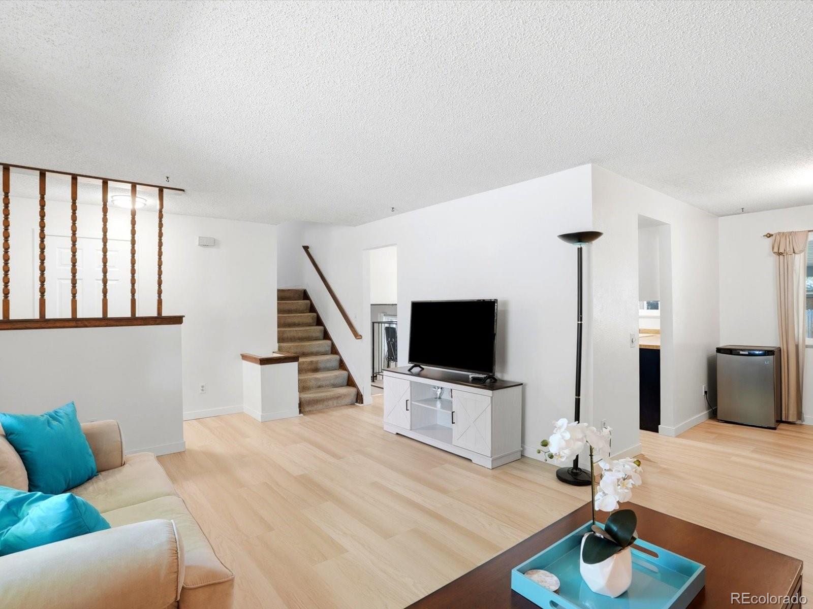 5910 W 108th Place