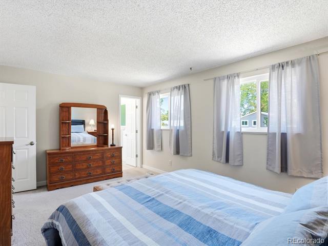 5910 W 108th Place