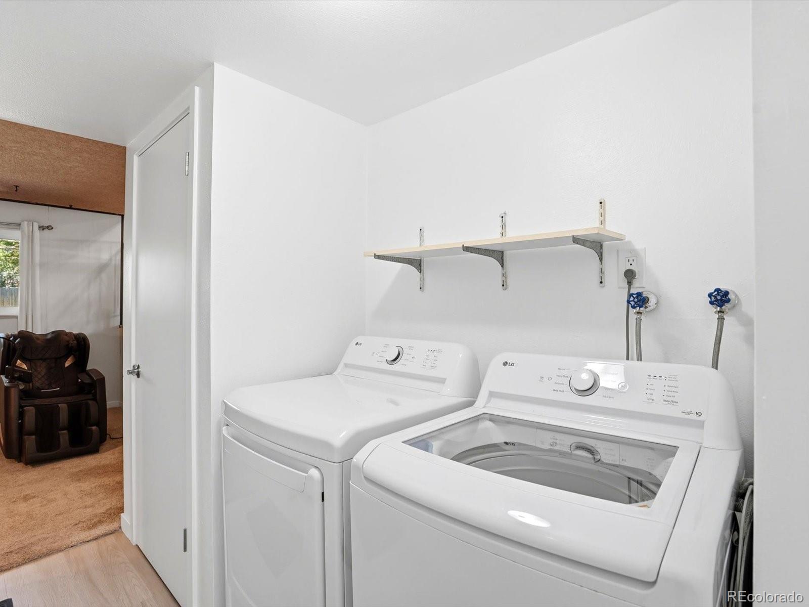 5910 W 108th Place