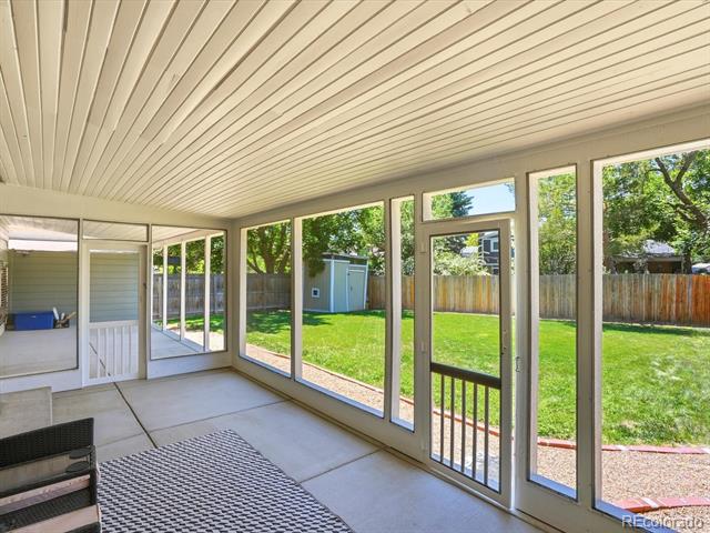 5910 W 108th Place