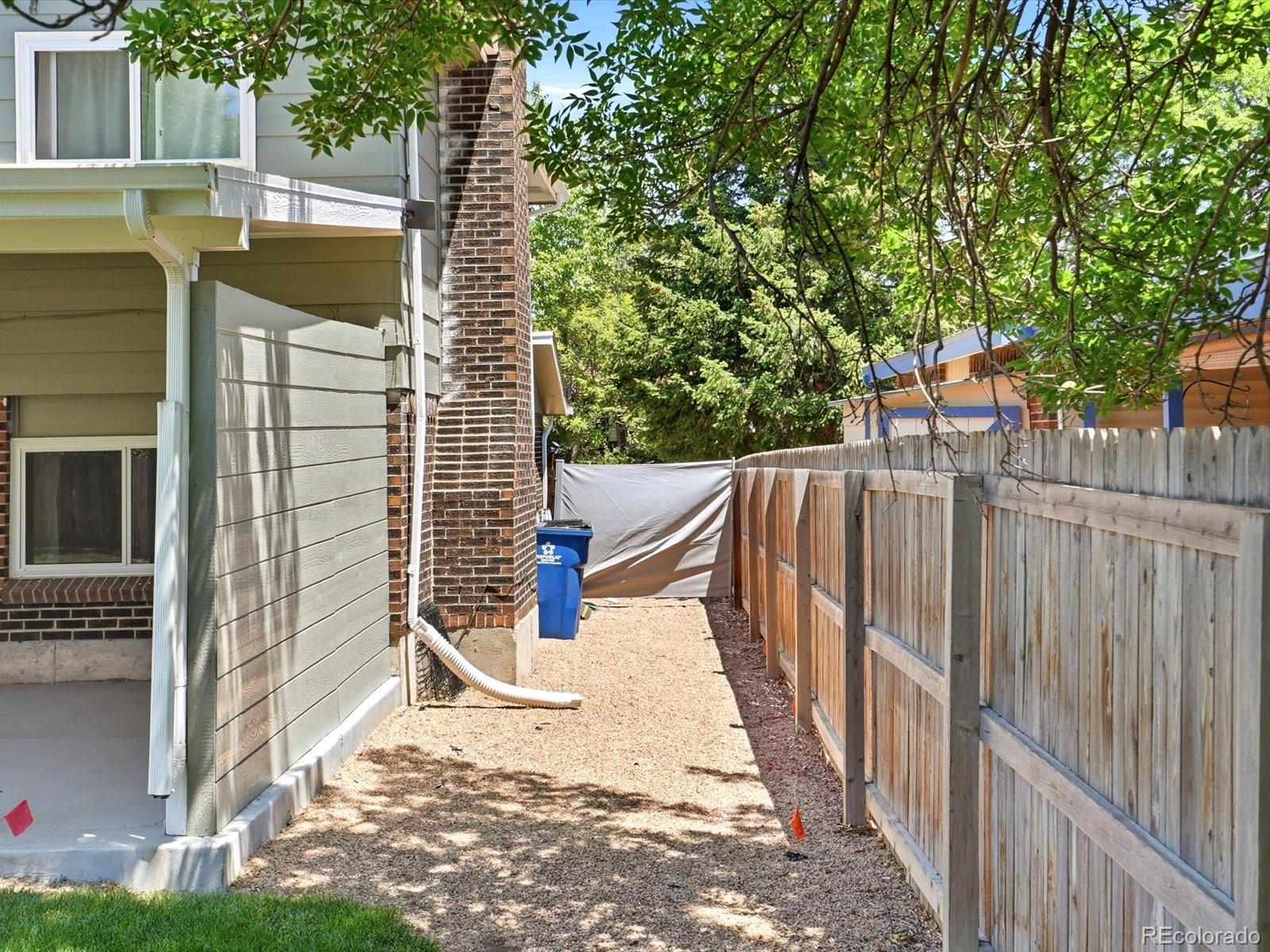 5910 W 108th Place