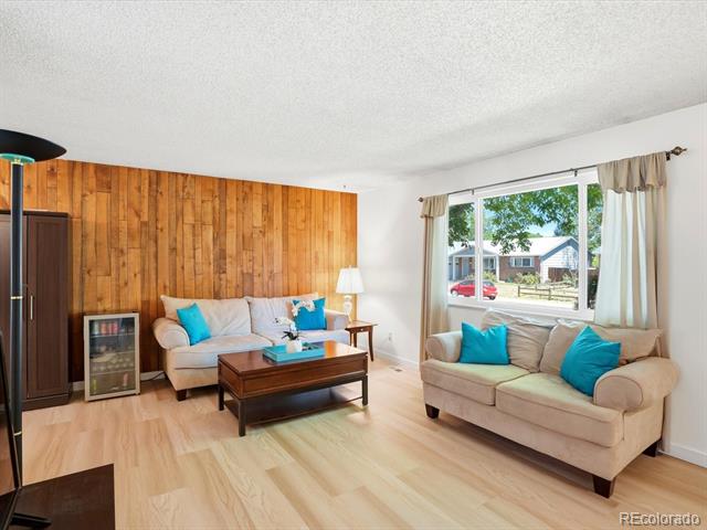 5910 W 108th Place