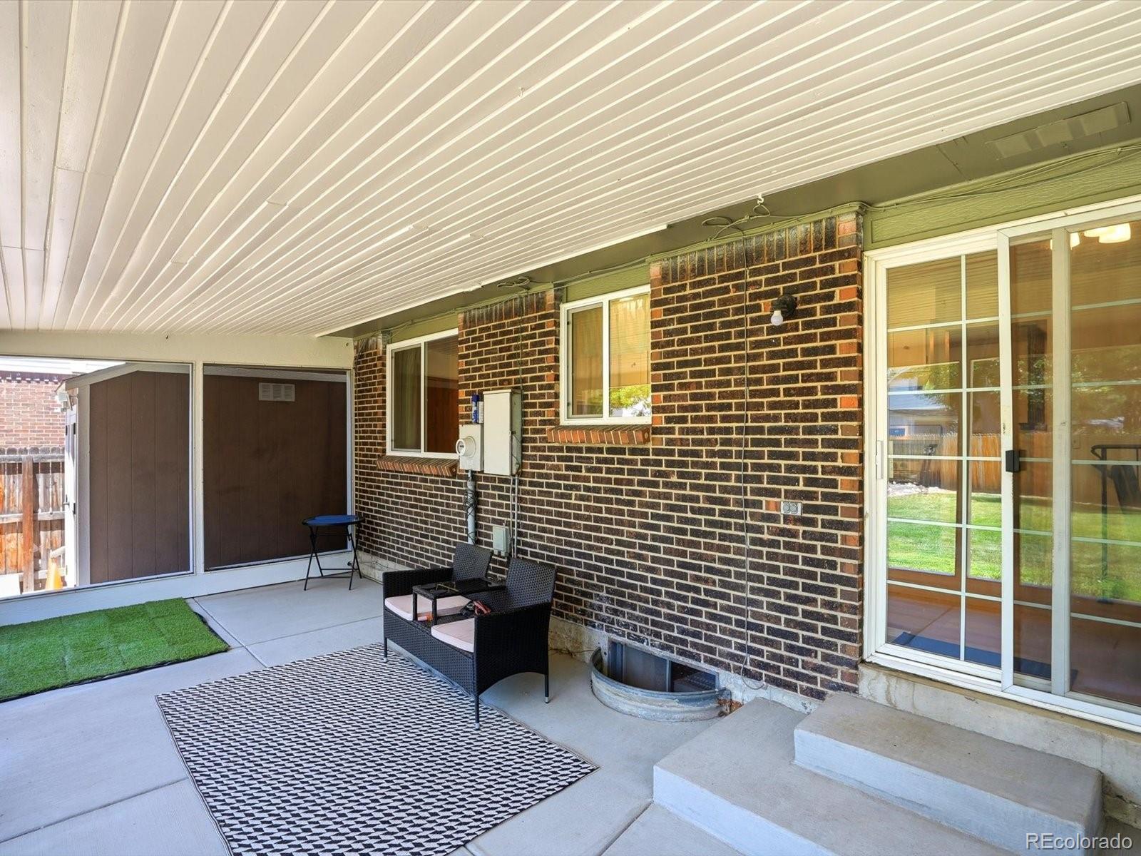 5910 W 108th Place