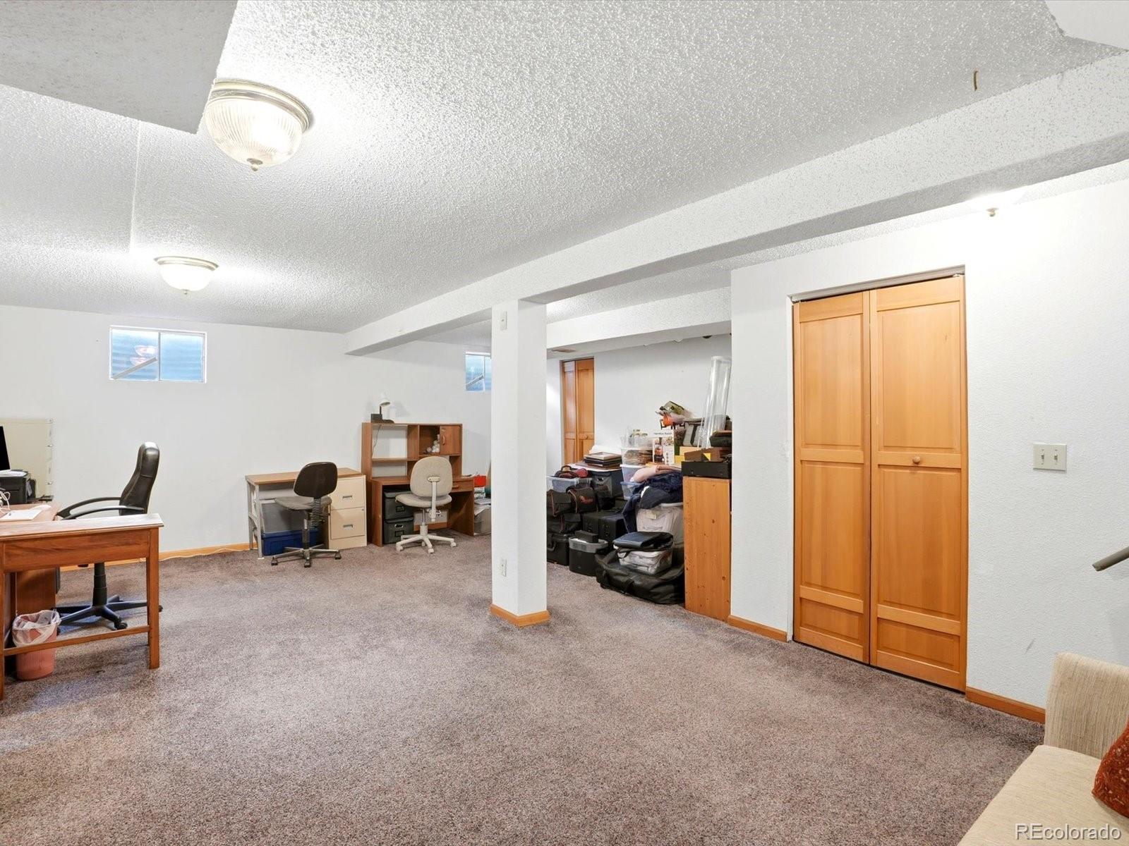 5910 W 108th Place