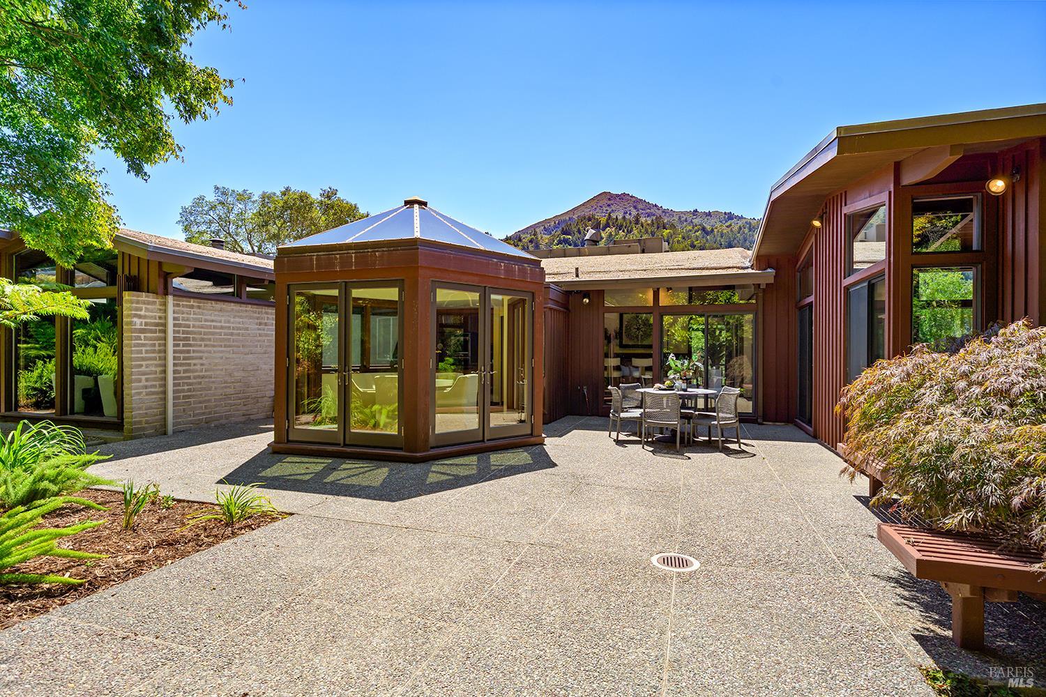 40 Blue Ridge Road