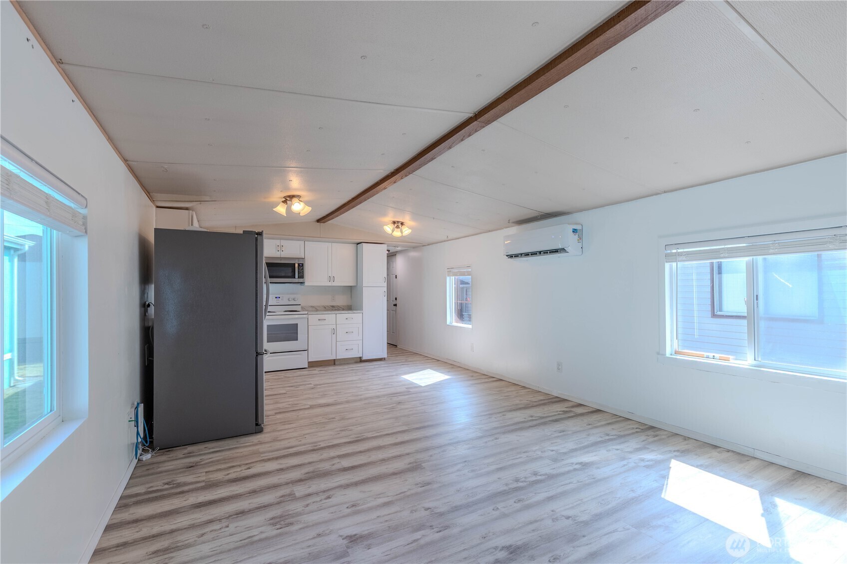 8515 State Ave Unit: 63