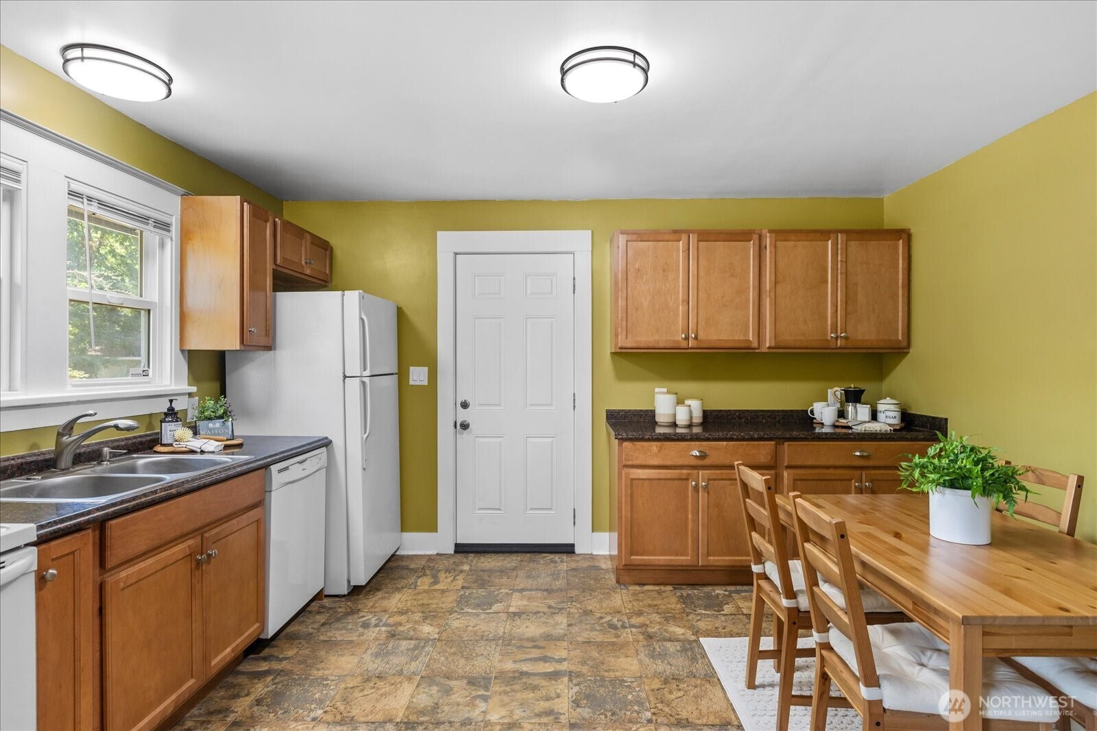 157 8th Street