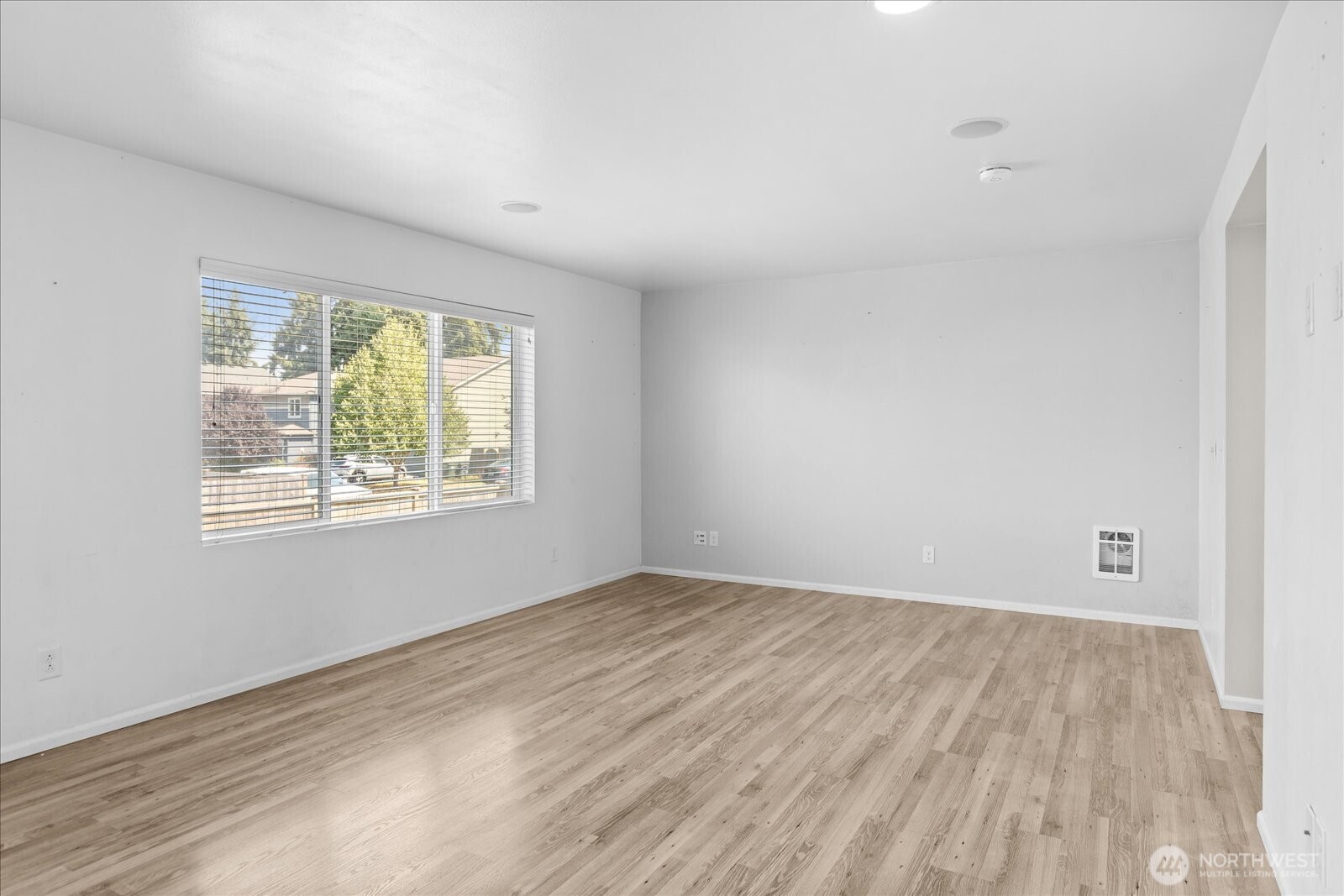 2535 167th Street Ct