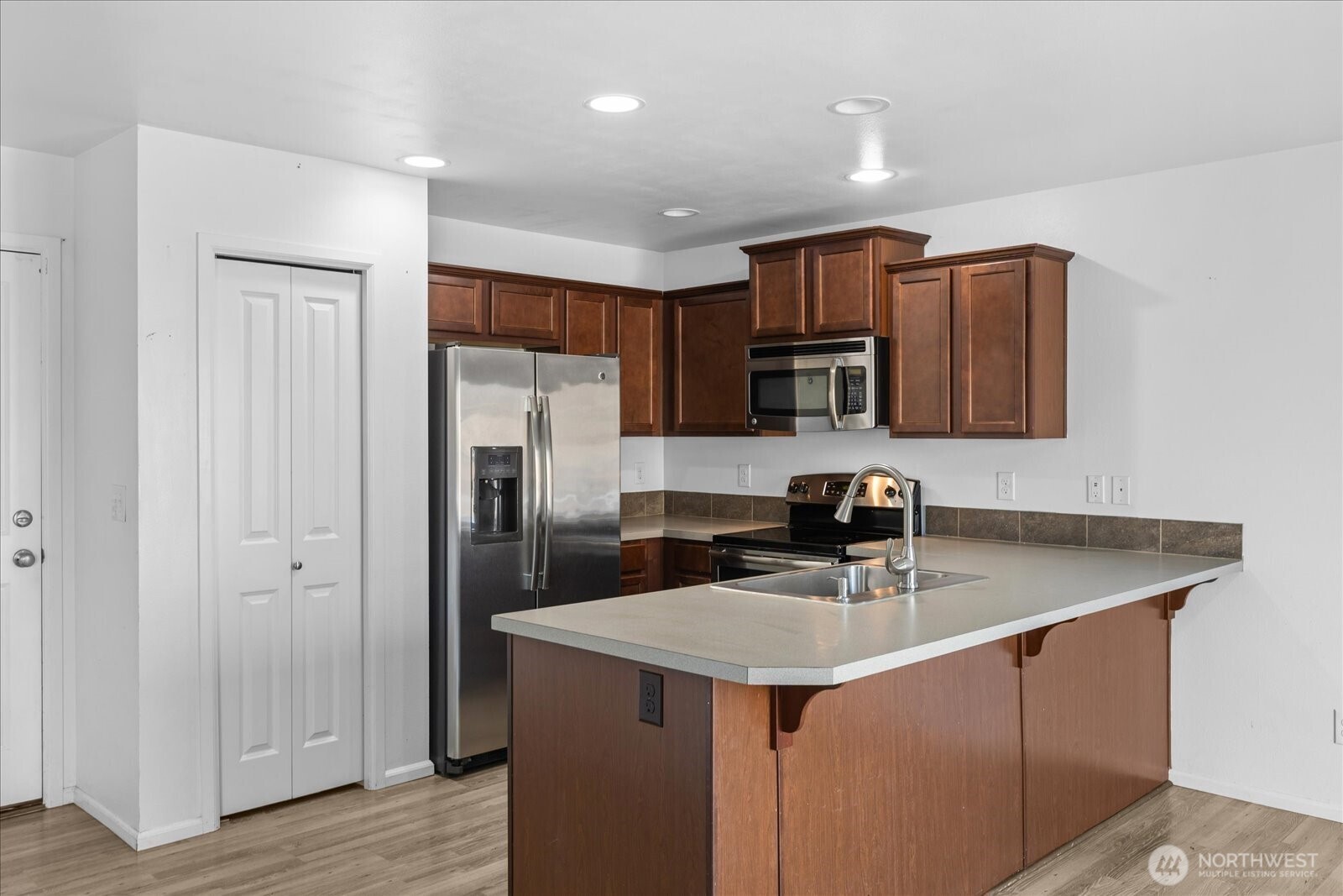 2535 167th Street Ct