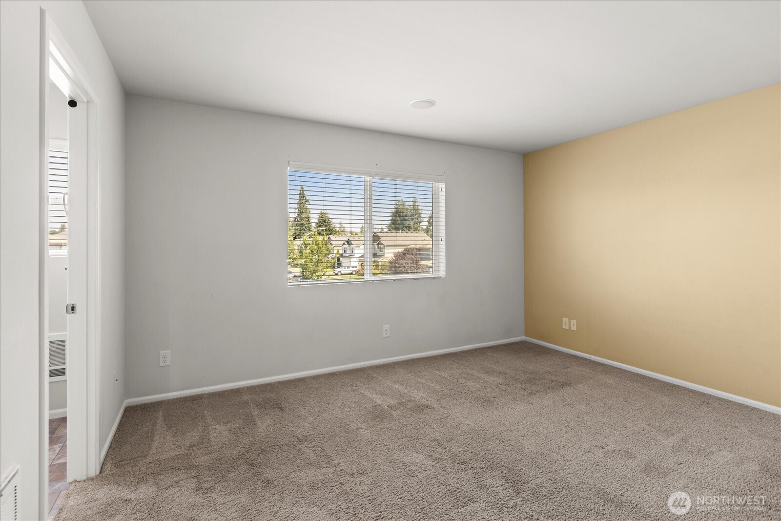 2535 167th Street Ct