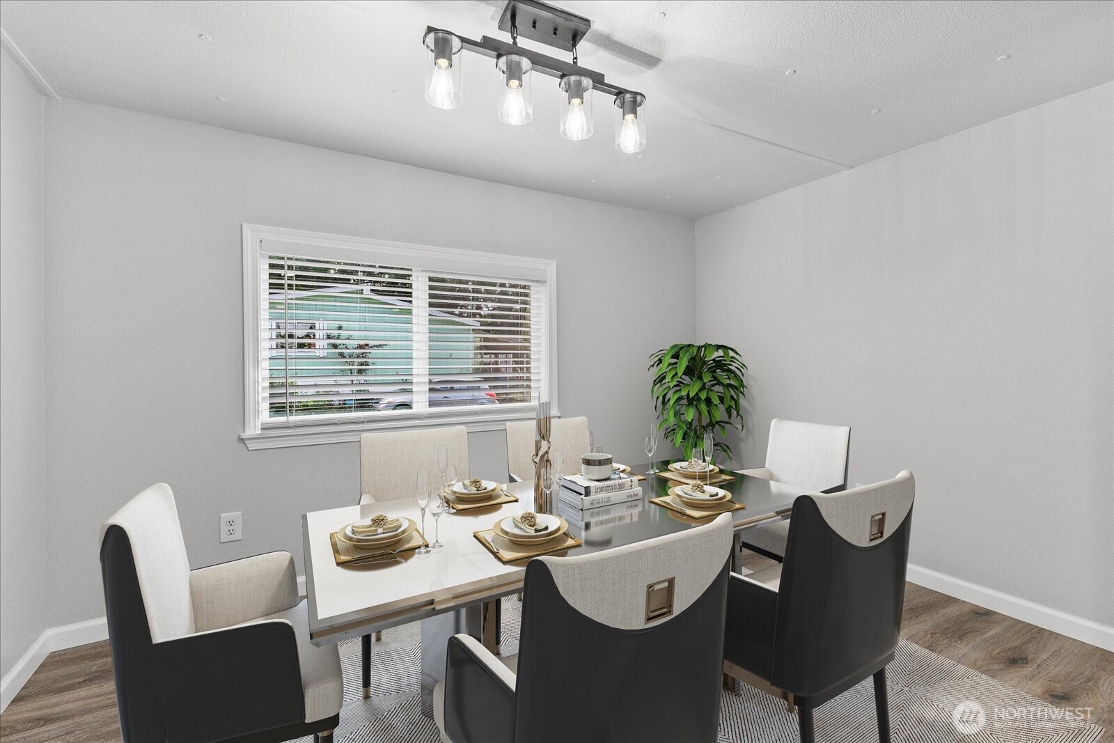 7701 Hardeson Road Unit: 37