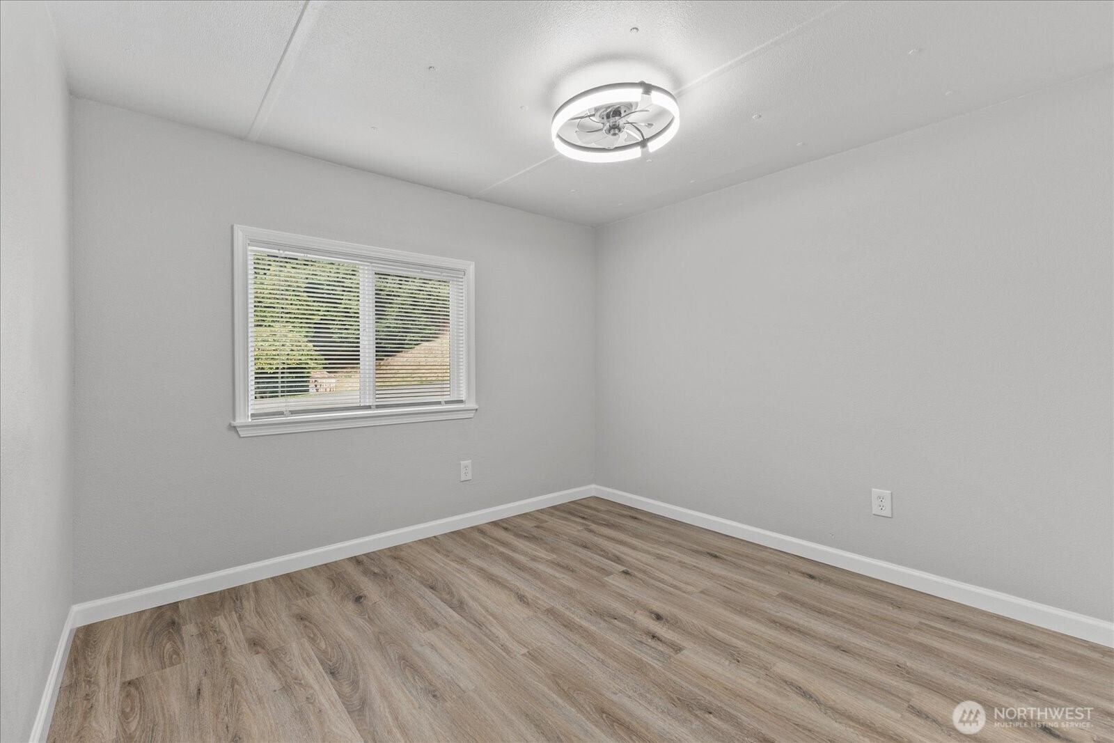 7701 Hardeson Road Unit: 37