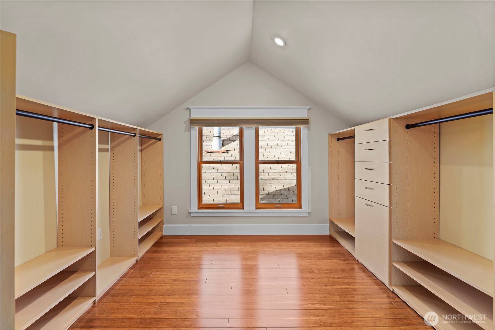 2221 Virginia