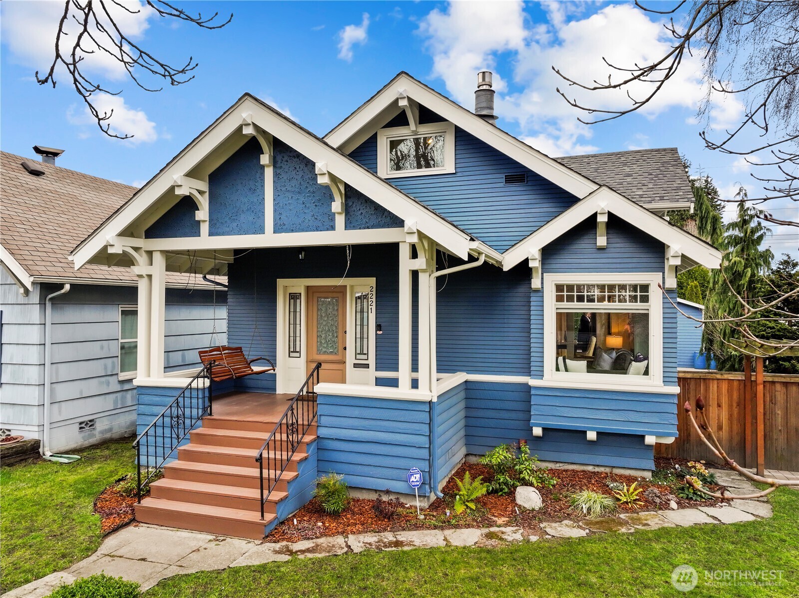 2221 Virginia