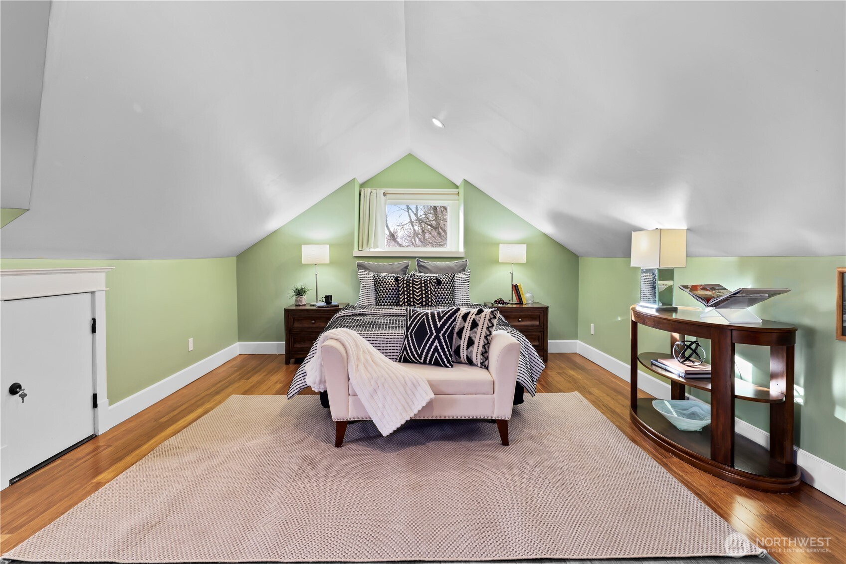 2221 Virginia