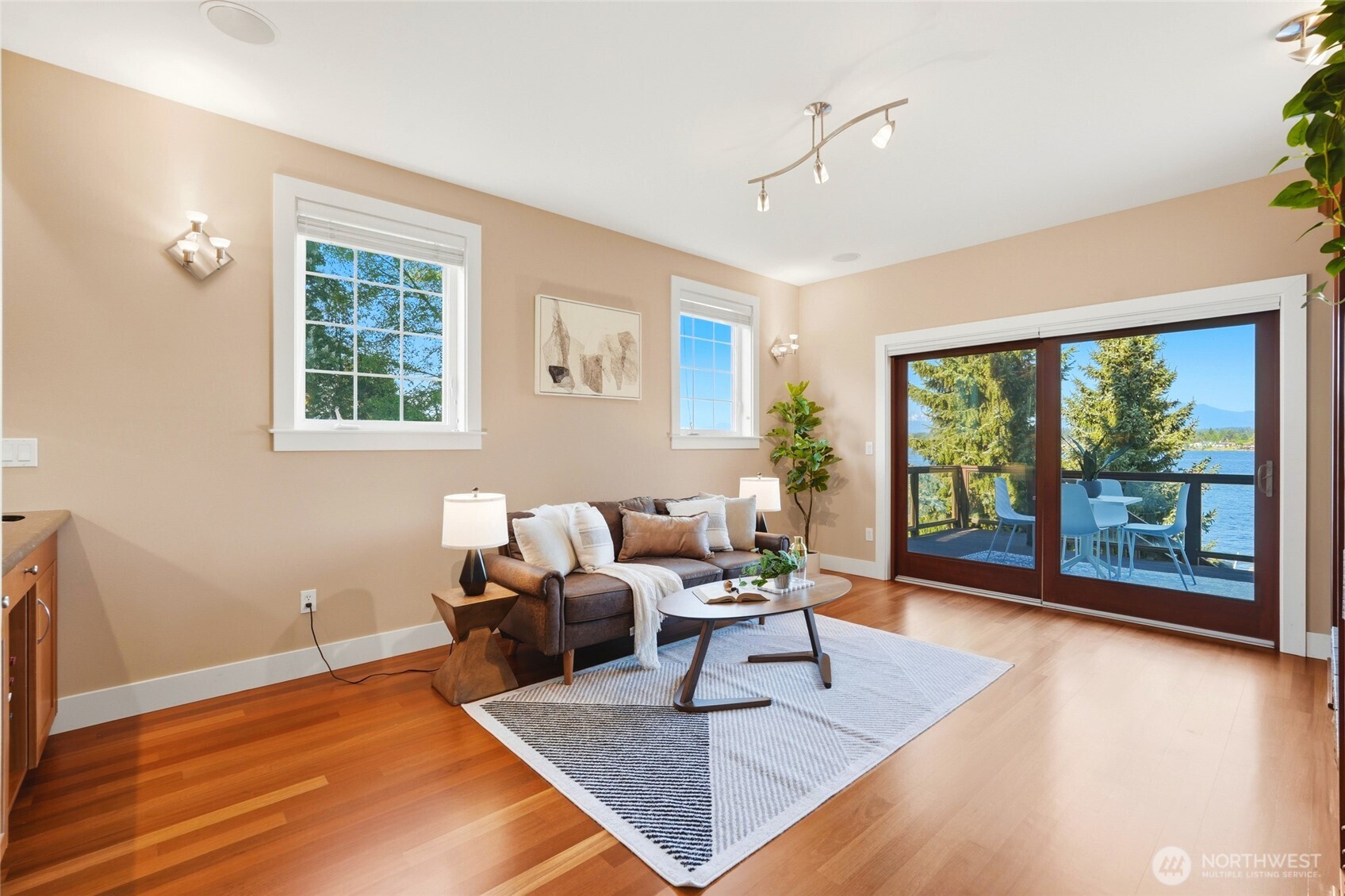 405 N Davies Road