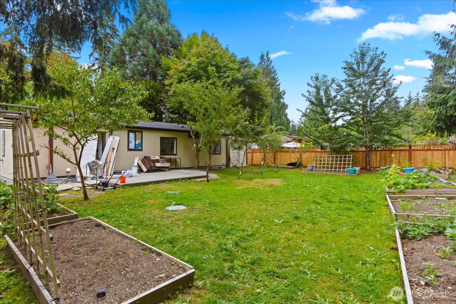 16516 W Lake Goodwin Road