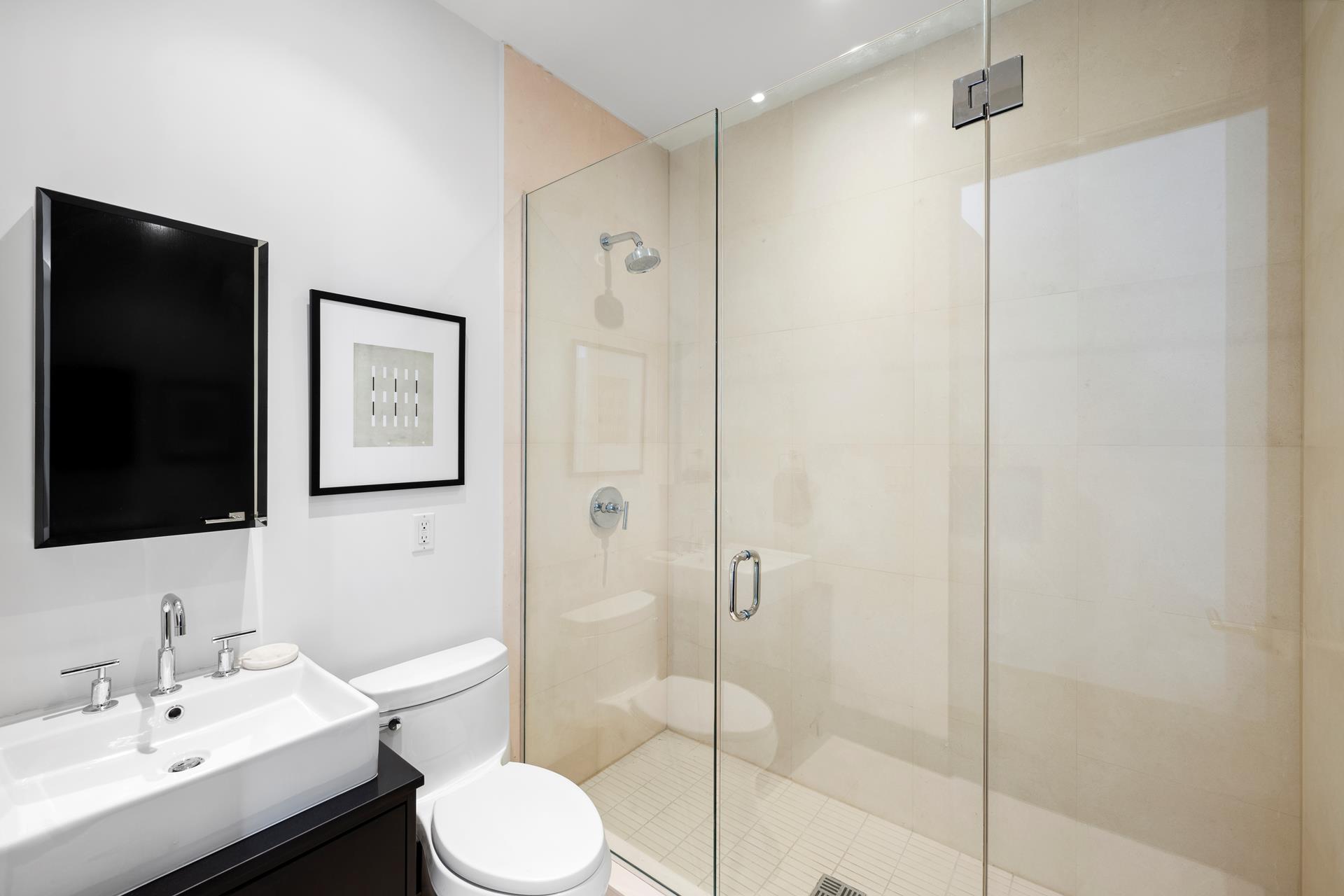 254 PARK Avenue S PHPR