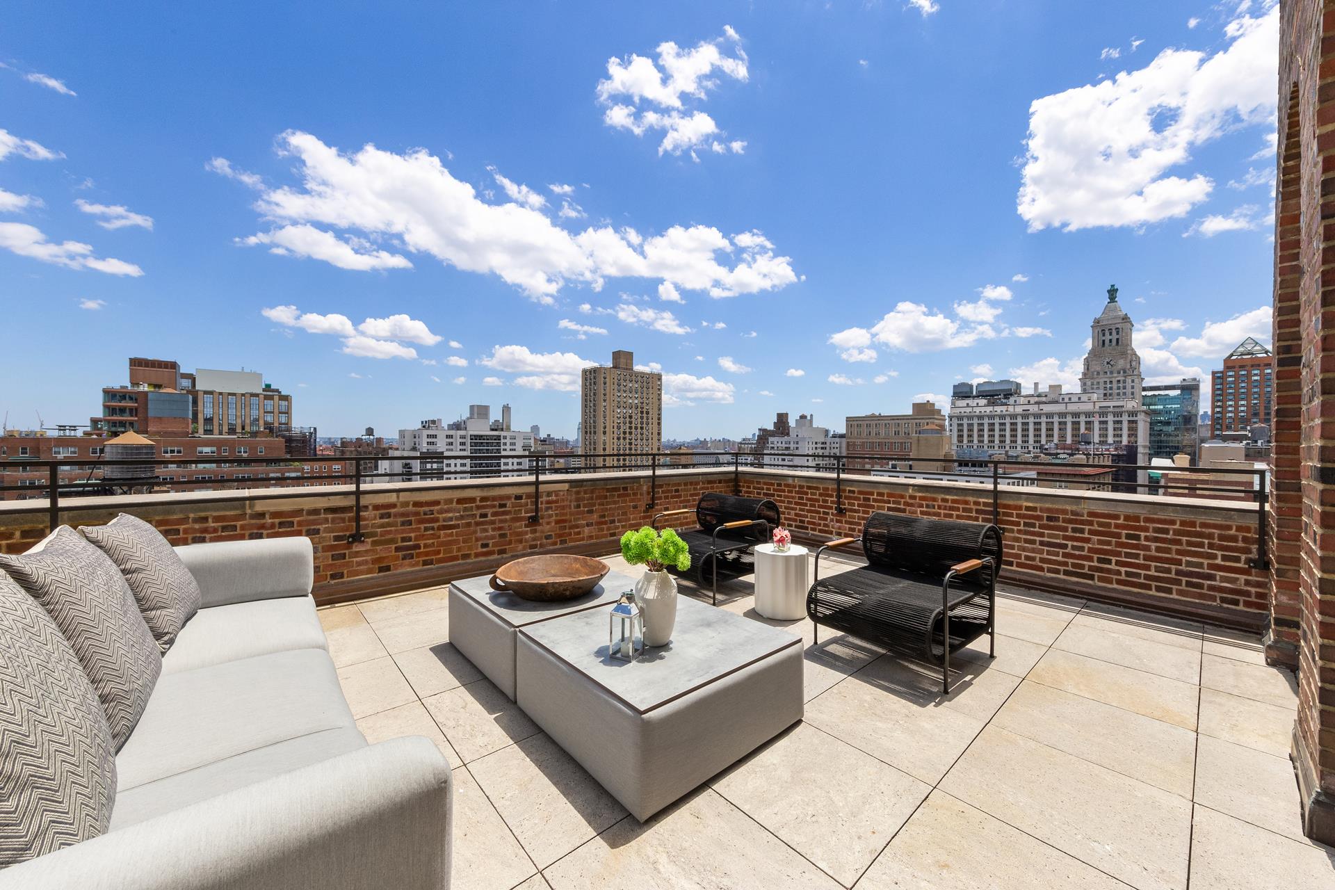 18 GRAMERCY Park S PH17