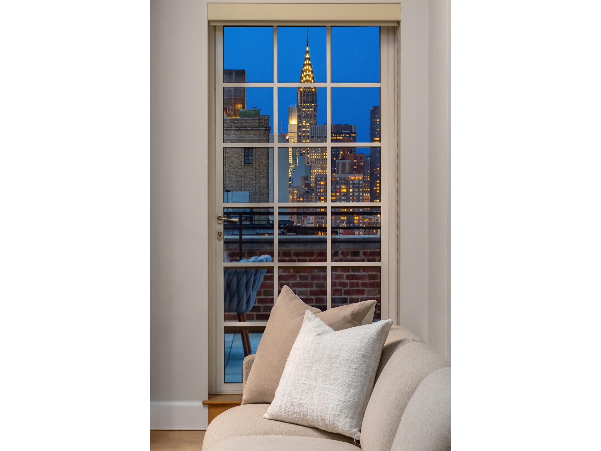 18 GRAMERCY Park S PH17