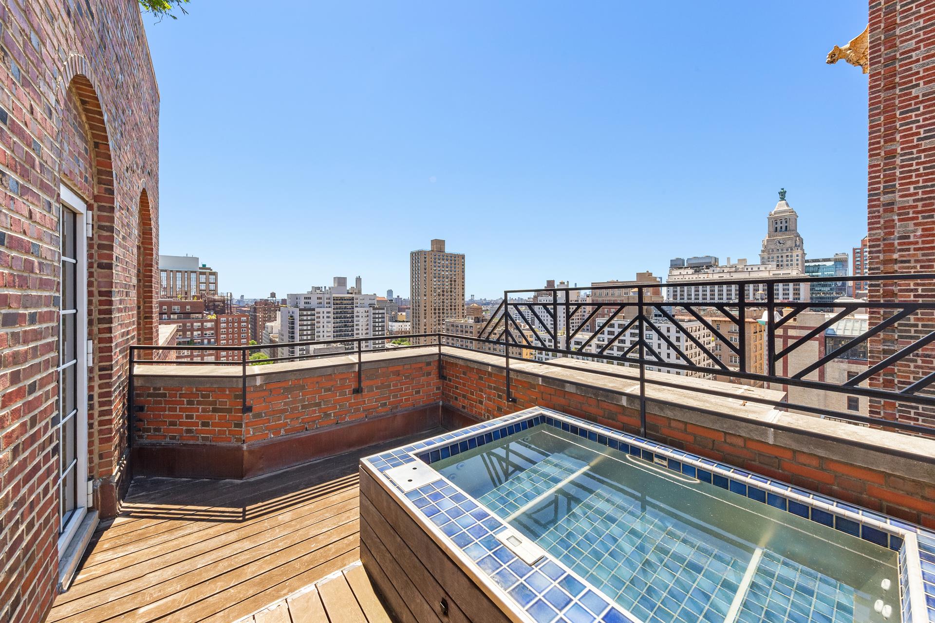 18 GRAMERCY Park S PH17
