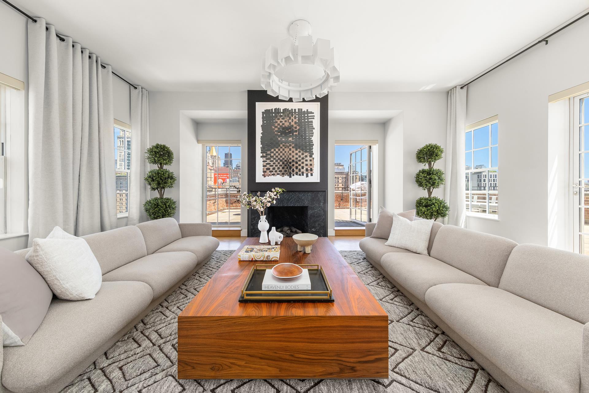 18 GRAMERCY Park S PH17