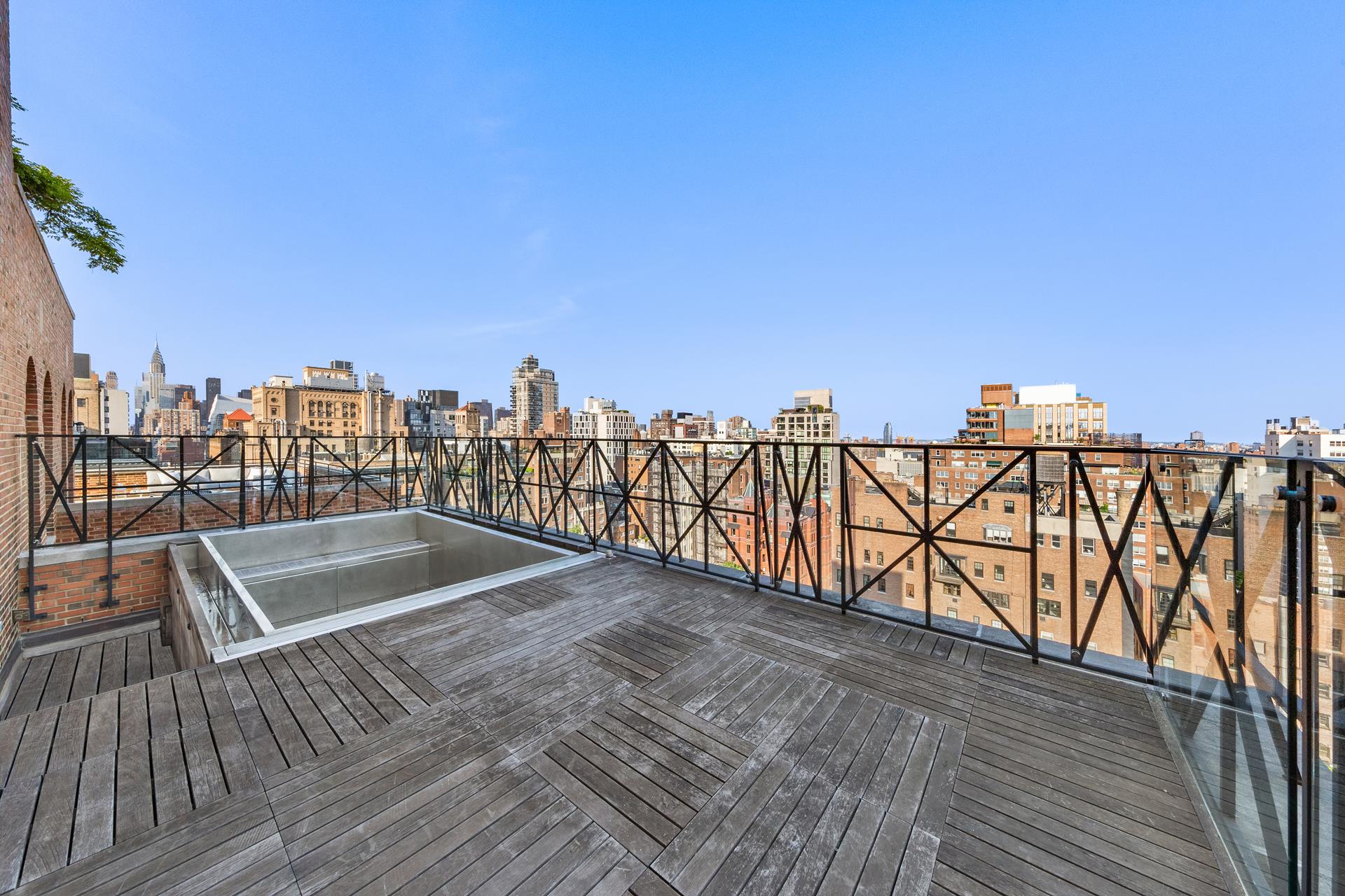 18 GRAMERCY Park S PH17