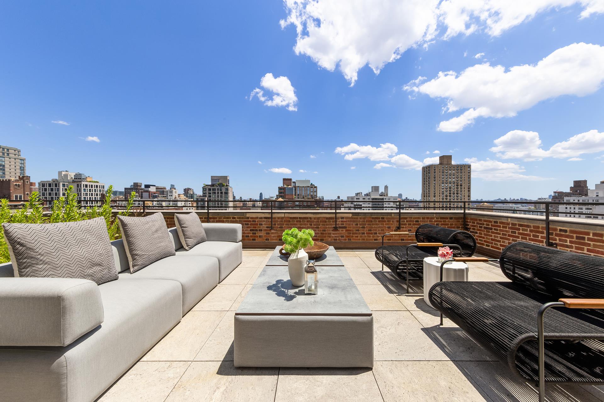 18 GRAMERCY Park S PH17
