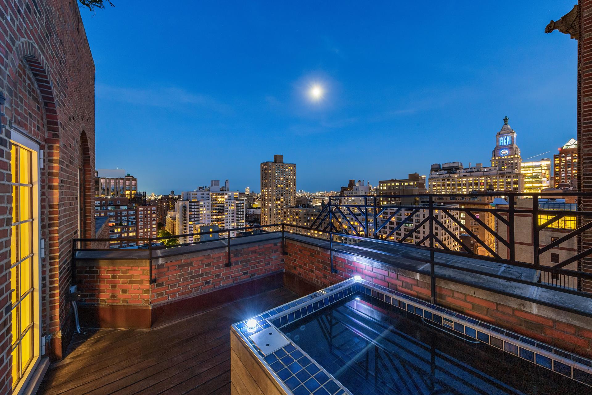 18 GRAMERCY Park S PH17