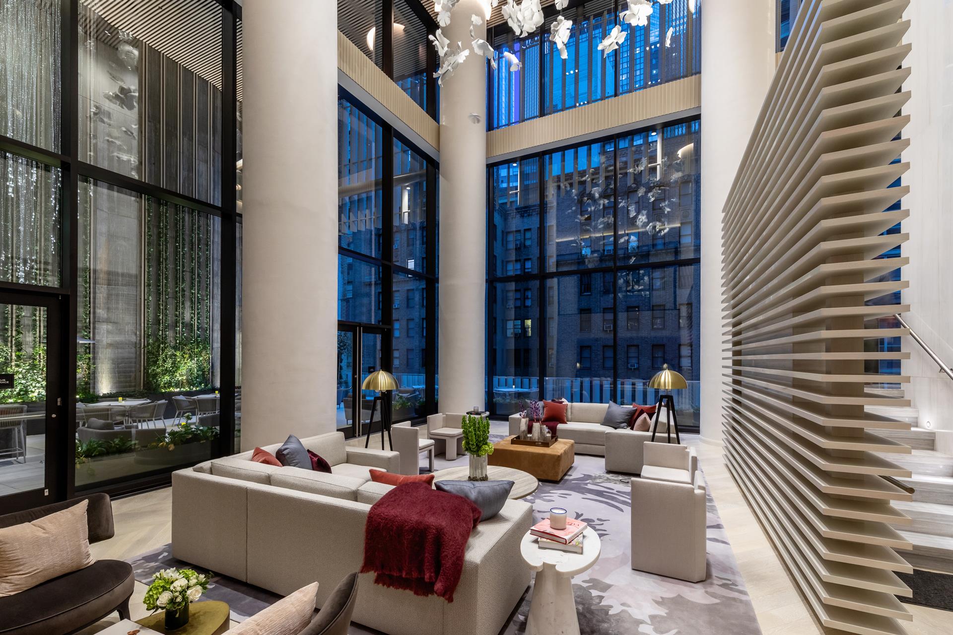 138 E 50TH Street 53