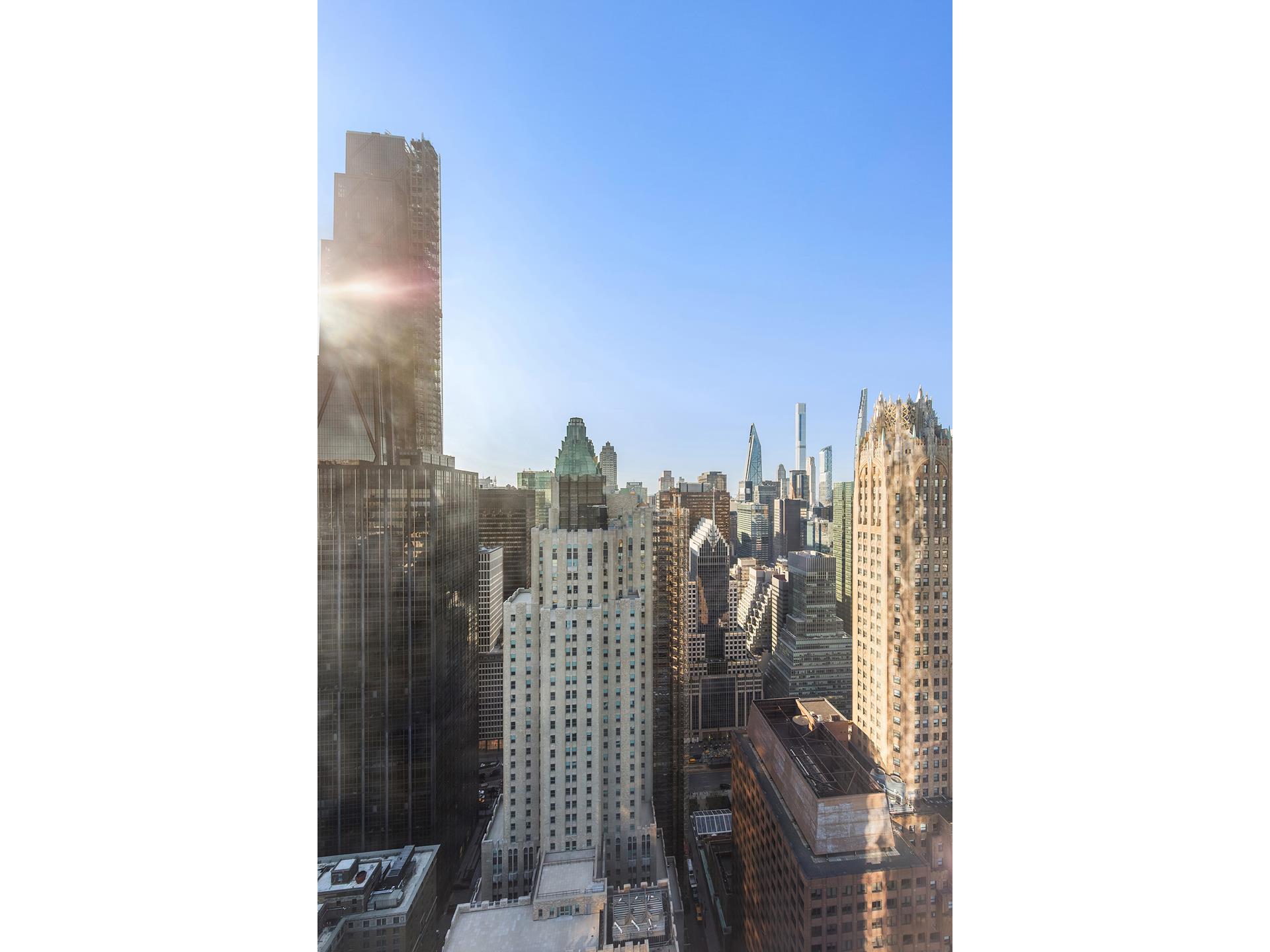 138 E 50TH Street 53