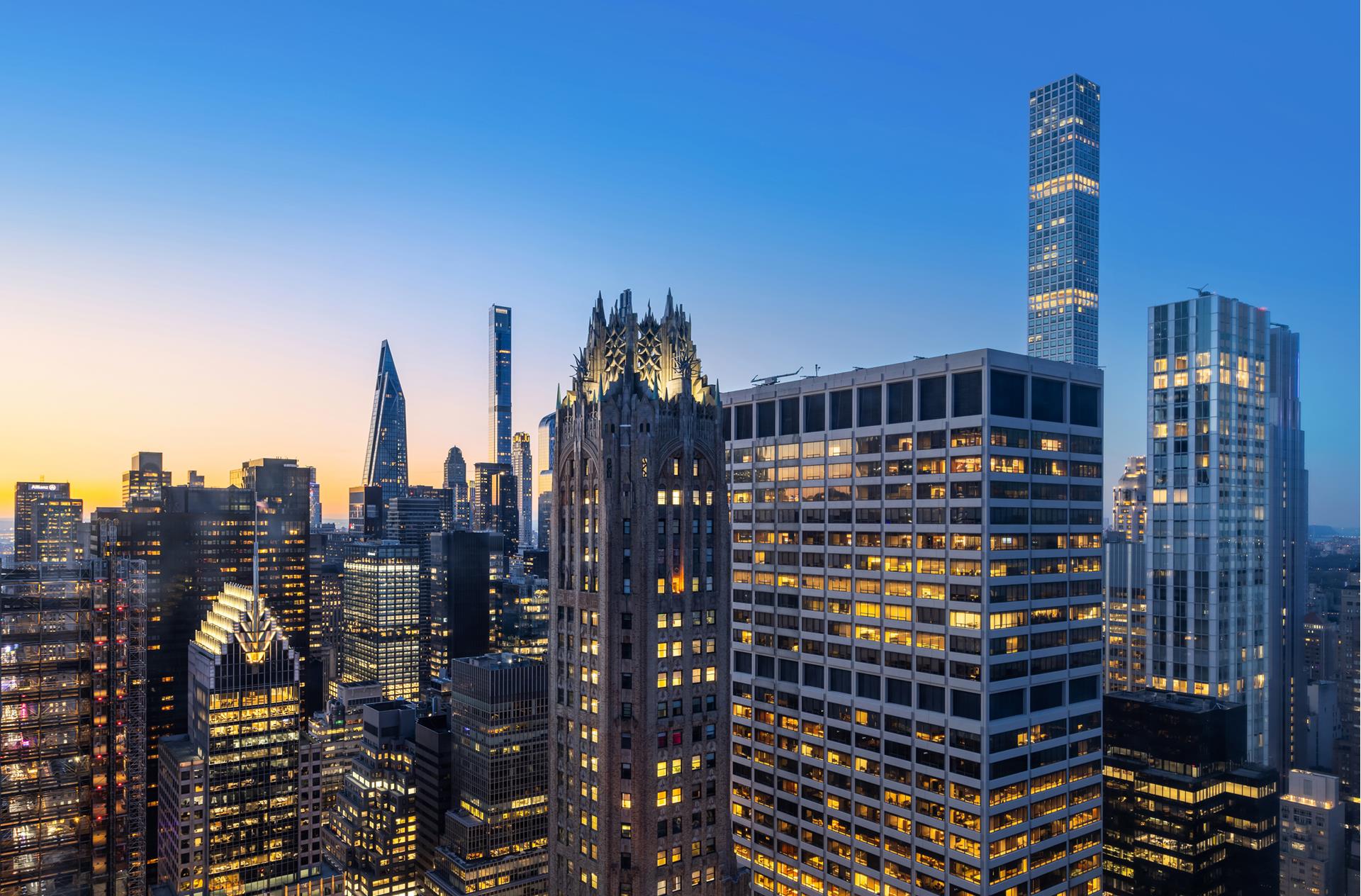 138 E 50TH Street 53