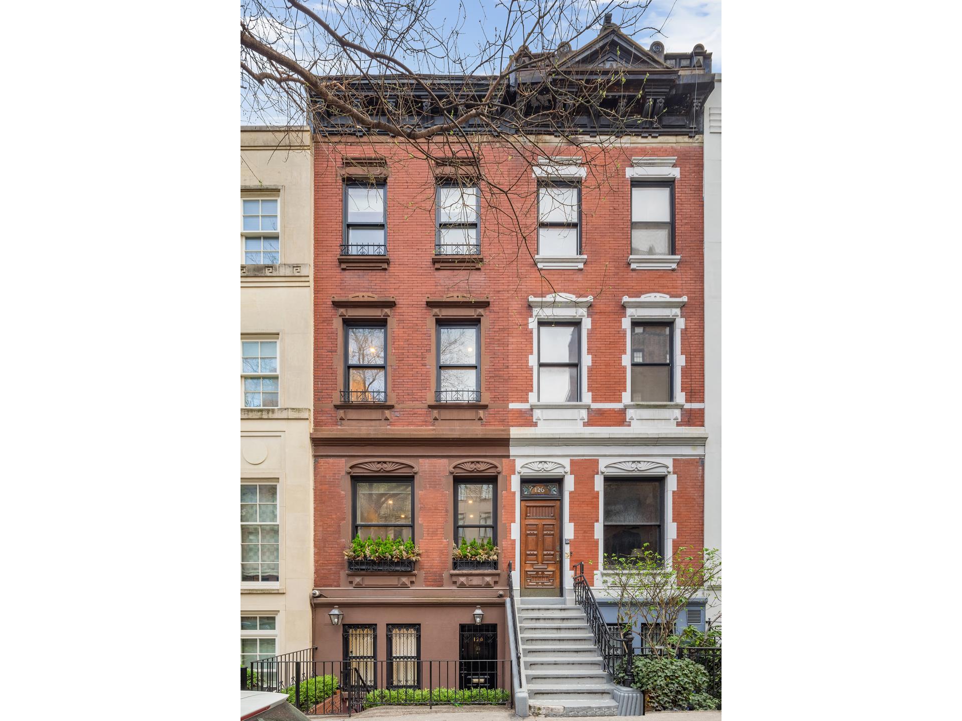 128 E 92ND Street