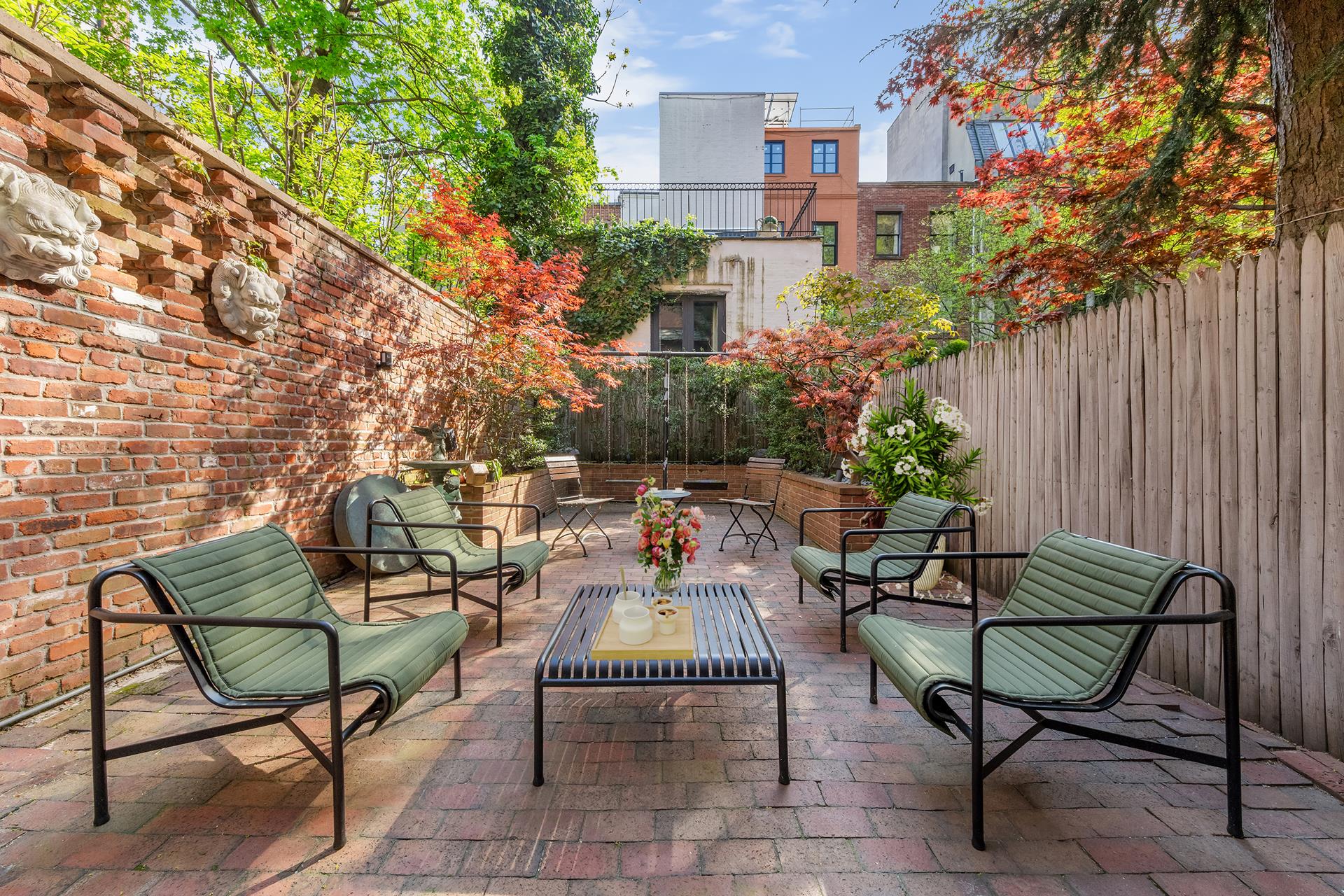 128 E 92ND Street
