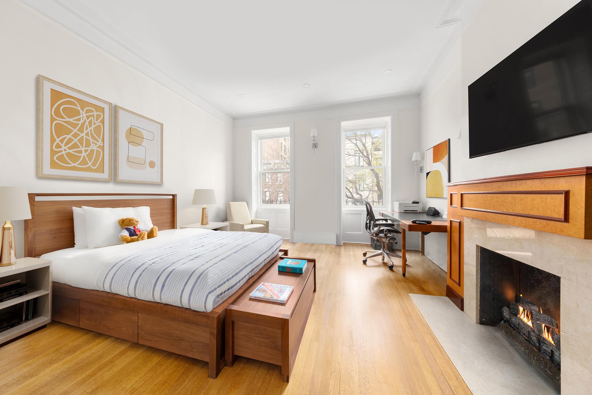 128 E 92ND Street