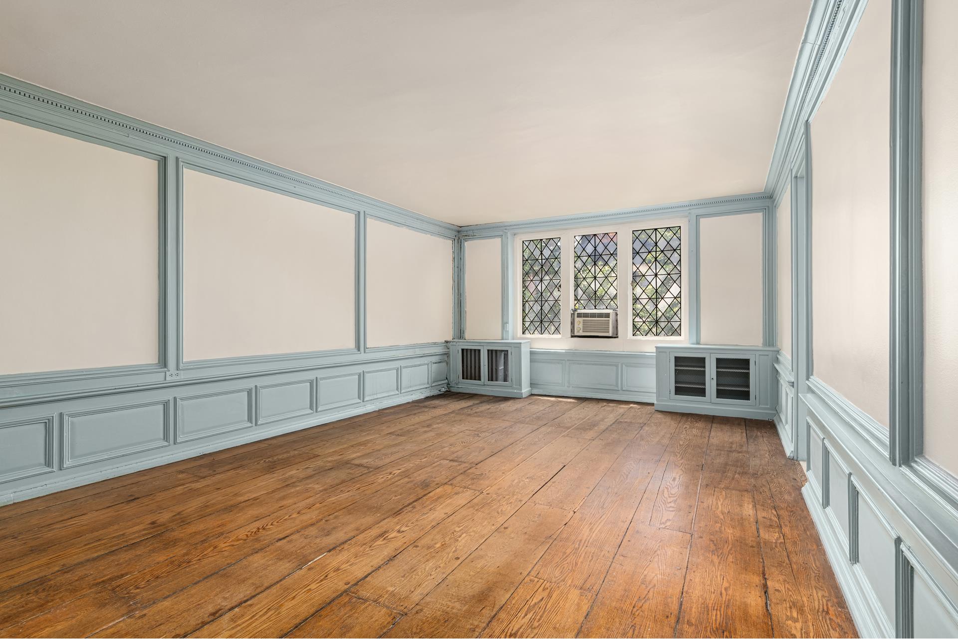 135 E 19TH Street