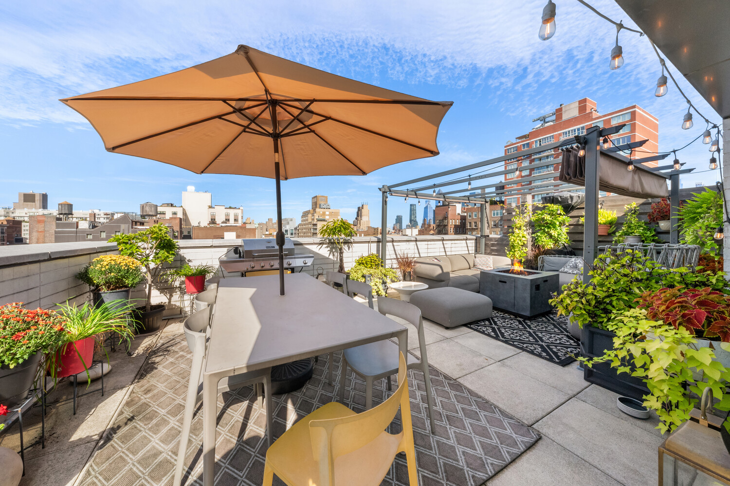 14 W 14TH Street PHB