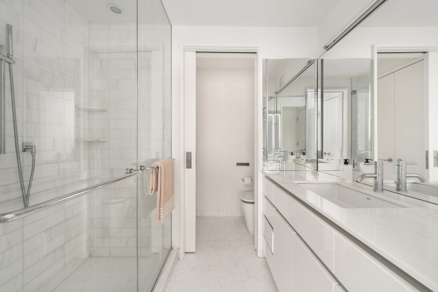 14 W 14TH Street PHB