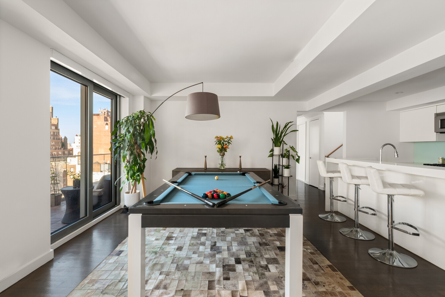 14 W 14TH Street PHB